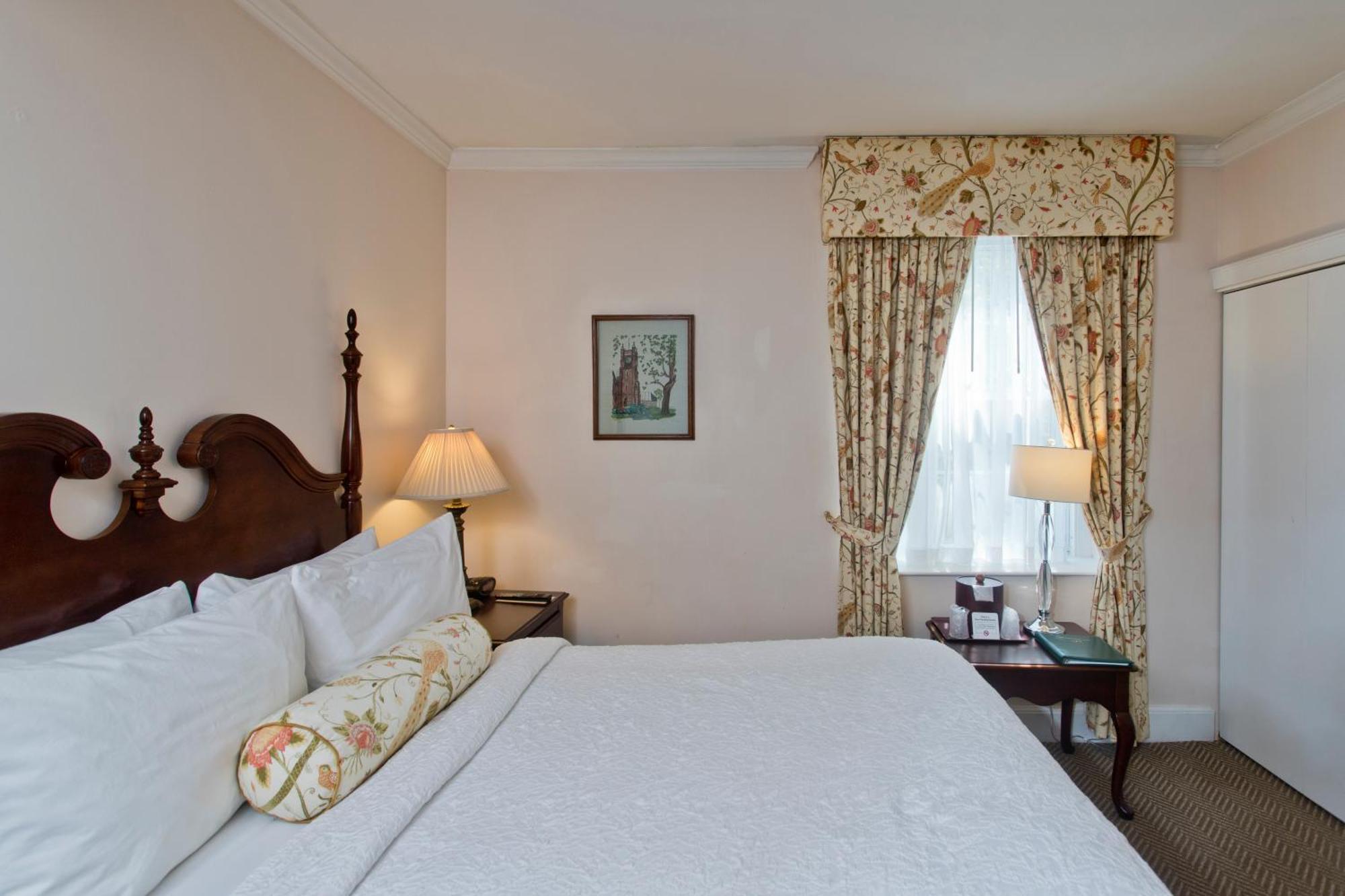 The Hotel Нортгемптон Номер фото